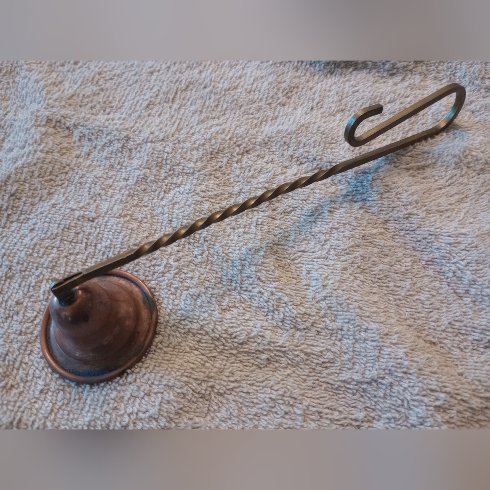 Candle snuffer
